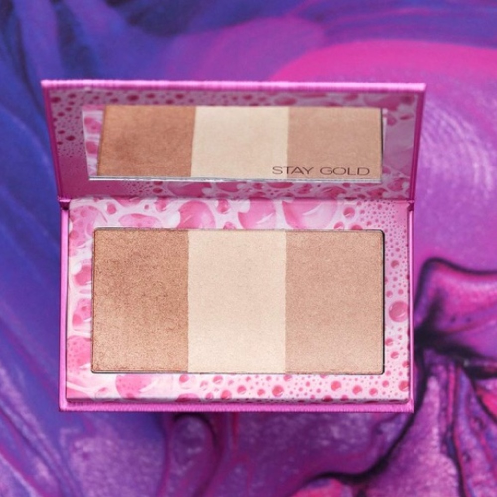 Urban Decay Highlighter Palette